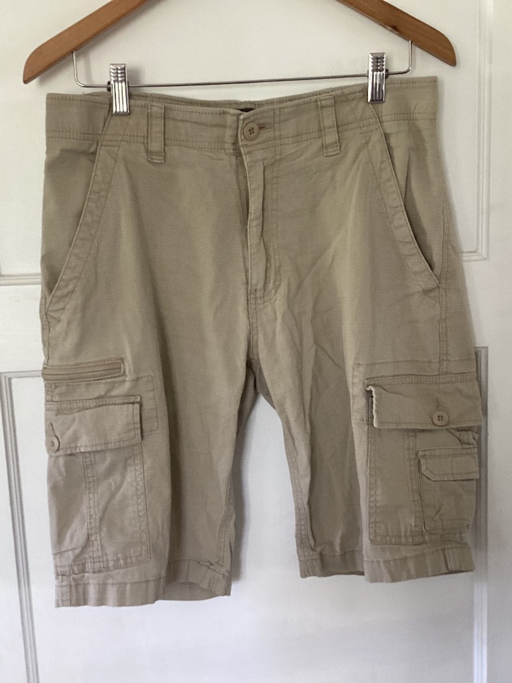 WearFirst Cargo Shorts Men’s Sz 32 Beige Khaki Ripstop Utility Pockets Stretch